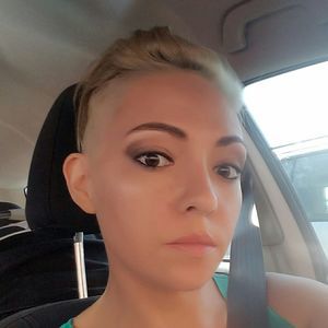 Meet your Posher, Nikki