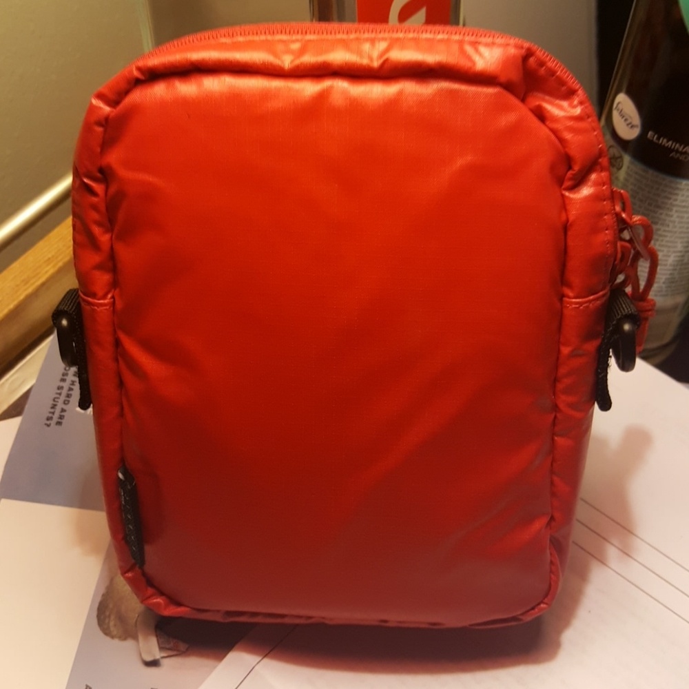 !!!SOLD!!! Supreme satchel - Picture 2 of 6