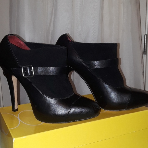 MAX STUDIO BOOTIES - Picture 4 of 7