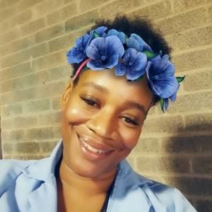 Meet your Posher, Khalisha