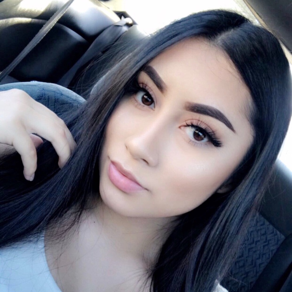 Meet your Posher, Adri