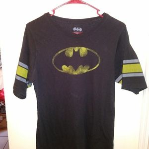 Black short sleeve T-shirt