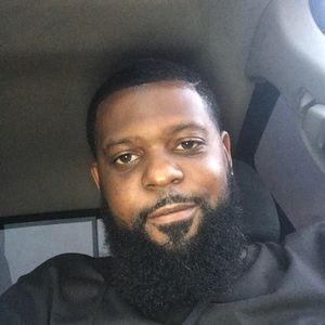 Meet your Posher, Derek