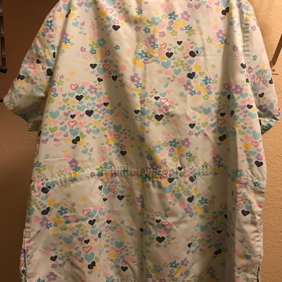 Scrub Top - Picture 3 of 3