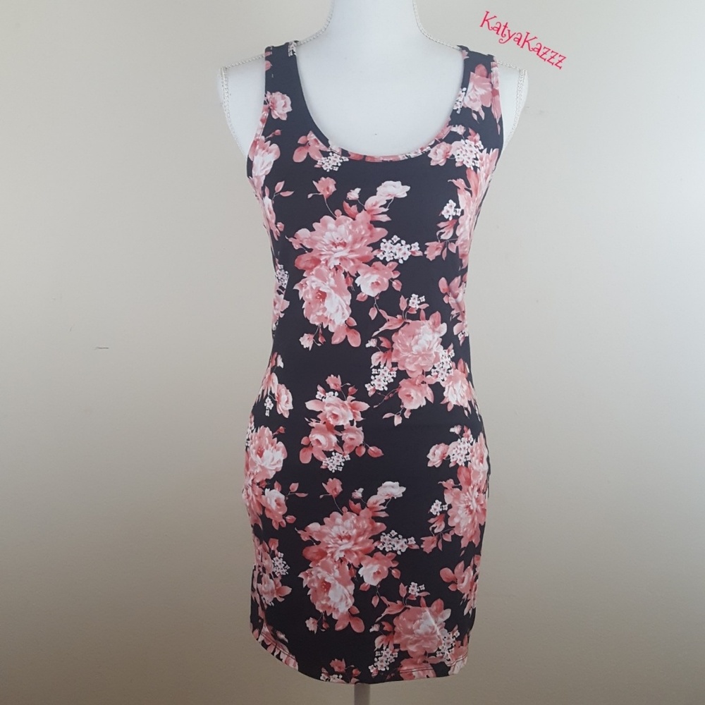 ♥️NWOT♥️BUNDLE OF 2 CUTE DRESSES♥️