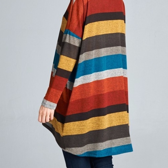 PLUS--RESTOCKED!! Striped Hacci High/Low Tunic Top - Picture 4 of 6