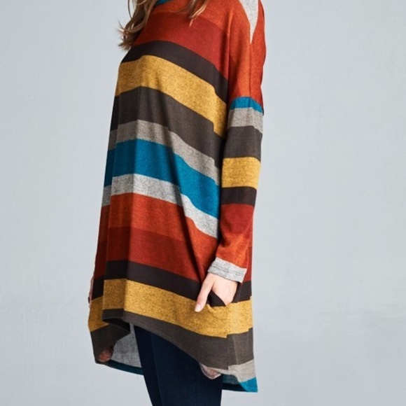 PLUS--RESTOCKED!! Striped Hacci High/Low Tunic Top - Picture 3 of 6