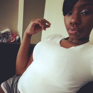 Meet your Posher, Mesha