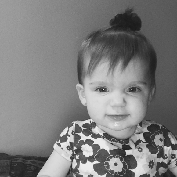 Meet your Posher, Tiffany - Picture 1 of 1