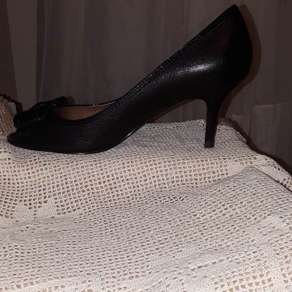 Ladies Heels - Picture 7 of 8