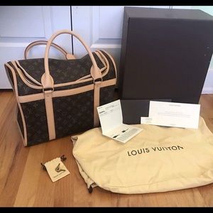 LV Dog Carrier 40 M42024