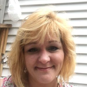 Meet your Posher, Leslie