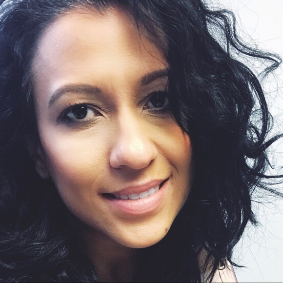 Meet your Posher, Hilda - Picture 1 of 1