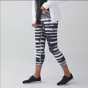 Lululemon wunder unders in Shady Palm