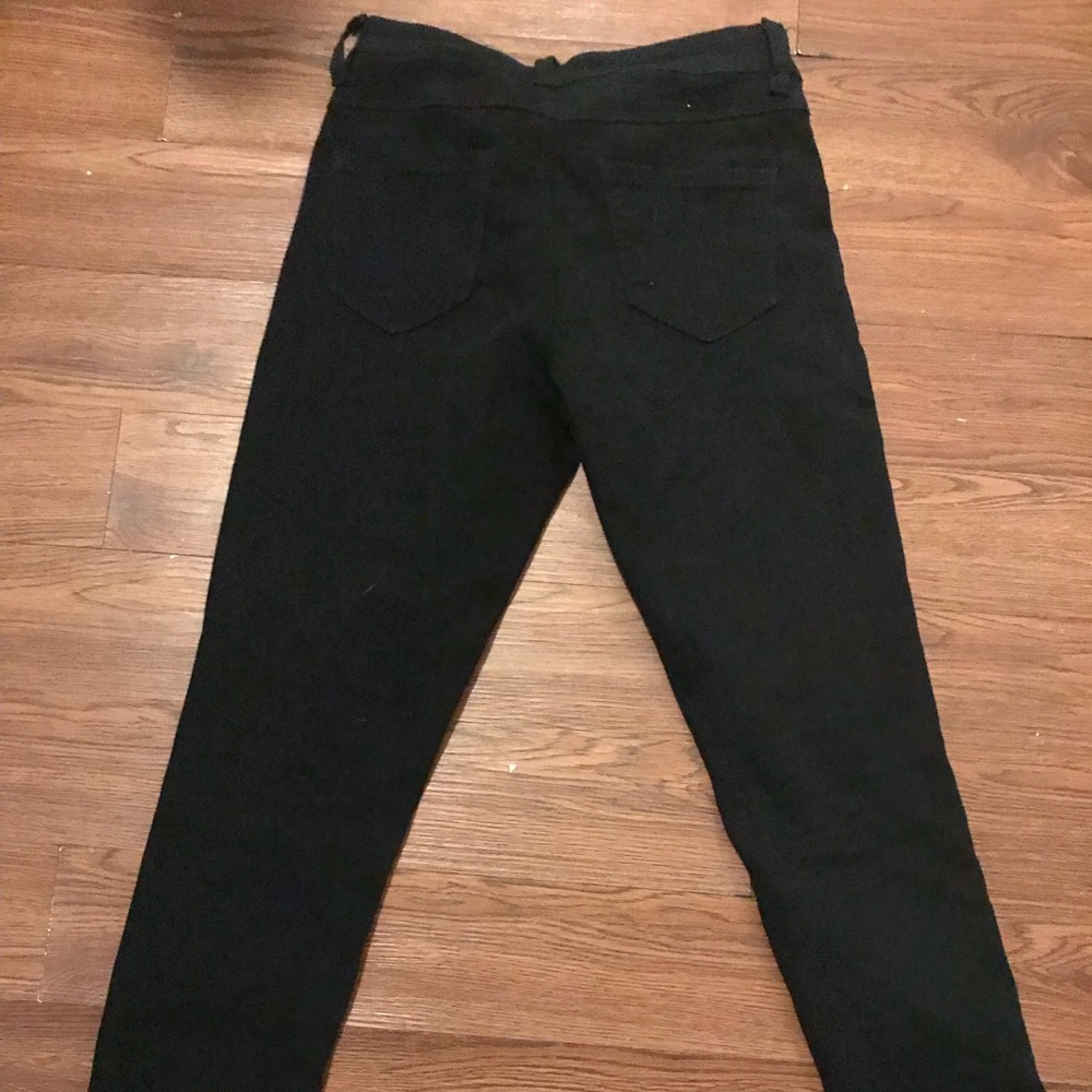NWOT size  5 skinny jeans