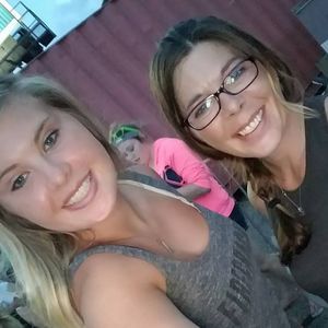 Meet your Posher, Carie