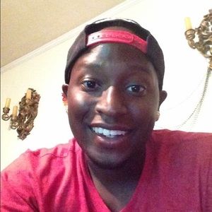 Meet your Posher, Romanez