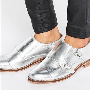 Silver leather brogues (wide fit)