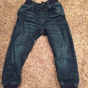 2 pairs H&M toddler jeans 1 1/2-2 years