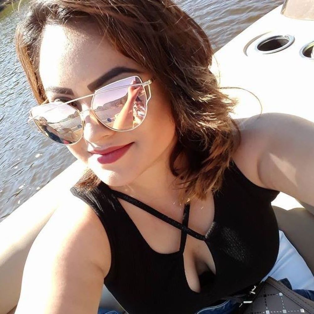 Meet your Posher, Adriana