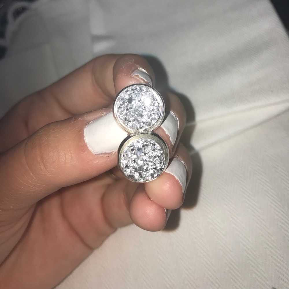 New!! Beautiful necklace and Earrings!!
