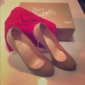 Christian Louboutin fifi size 38 pump