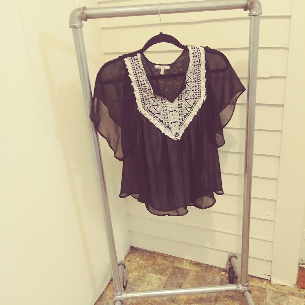 Francescas butterfly sleeve top