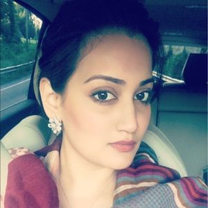 Meet your Posher, Asna