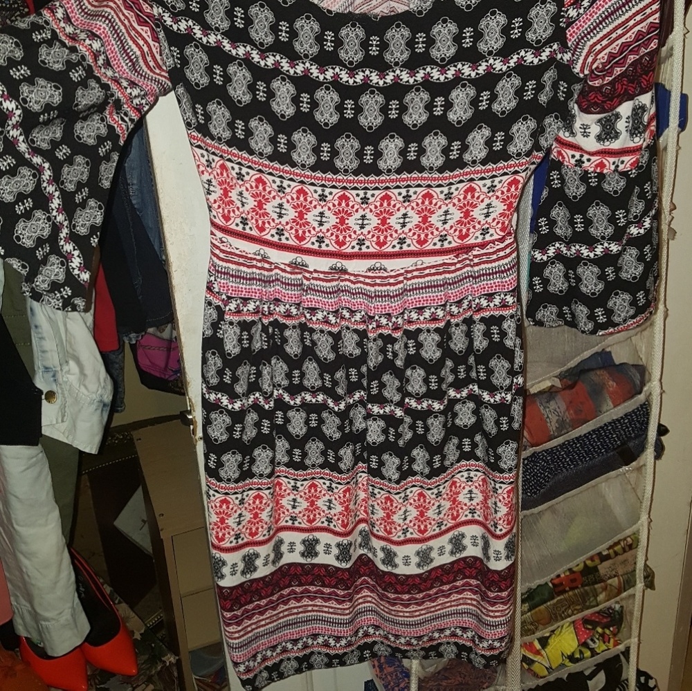 Baby doll dress - wide arms as it goes down...