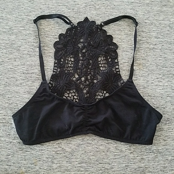 Urban Outfitters crochet bralette - Picture 1 of 4