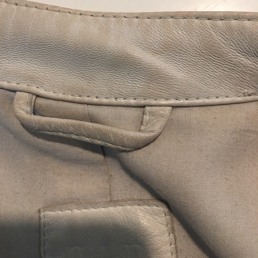 More pictures of leather jacket.