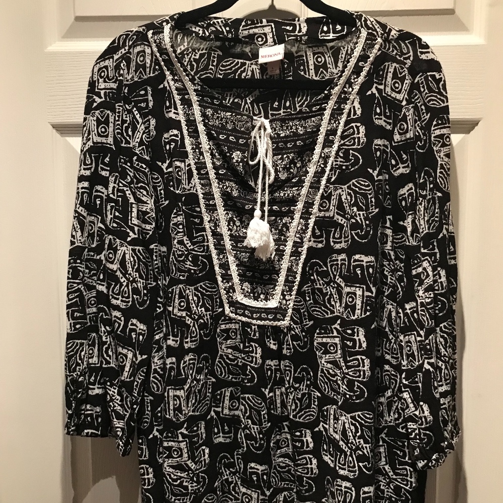 Black & White Empire waist Tunic size L