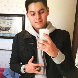 Meet your Posher, Diego