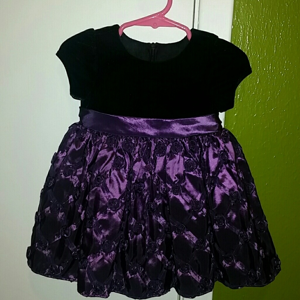 Elegant velvet dress size 9 months