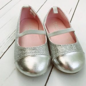 Toddler size 6 shoes