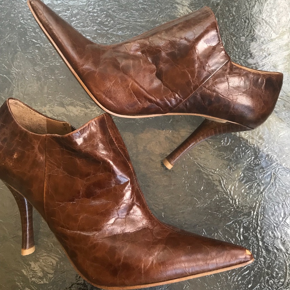 Nine West Brown Ankle Bootie Size 7 1/2 - Picture 1 of 6