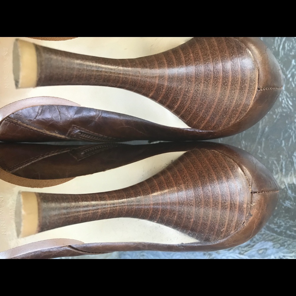 Nine West Brown Ankle Bootie Size 7 1/2 - Picture 4 of 6