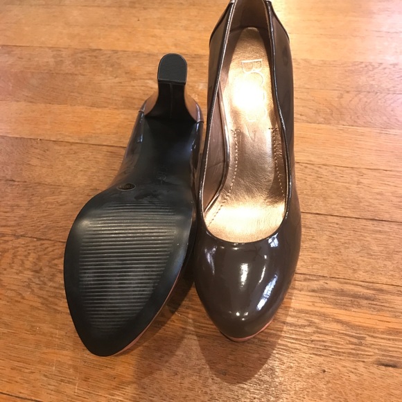 BCBG platform pumps. NWOT. Never Worn. - Picture 2 of 3