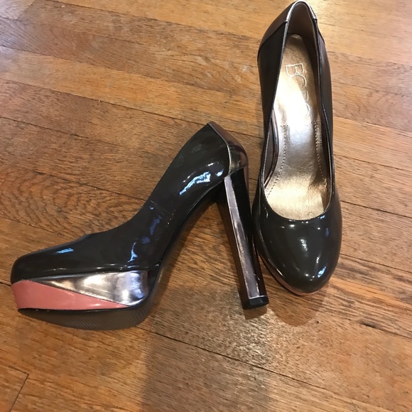 BCBG platform pumps. NWOT. Never Worn. - Picture 3 of 3