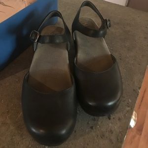 Dansko size 38