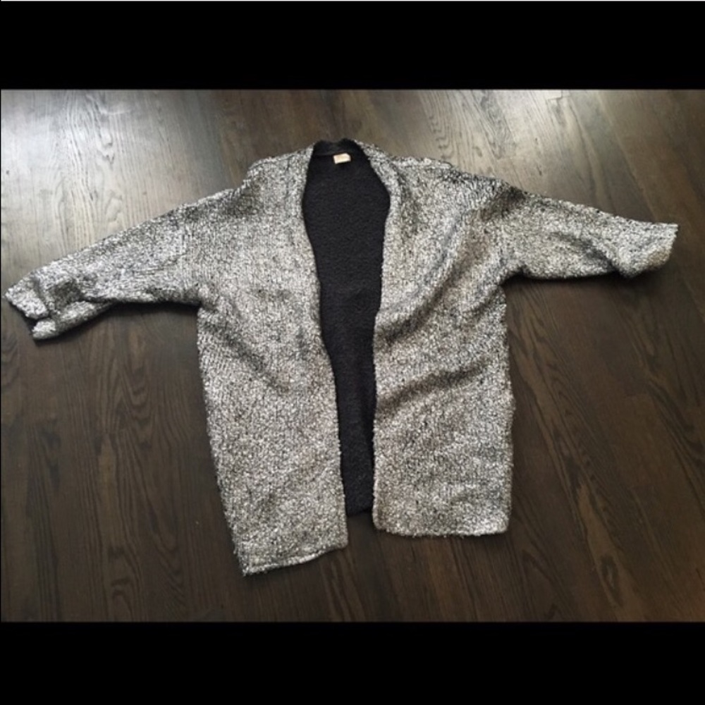 Metallic cardi