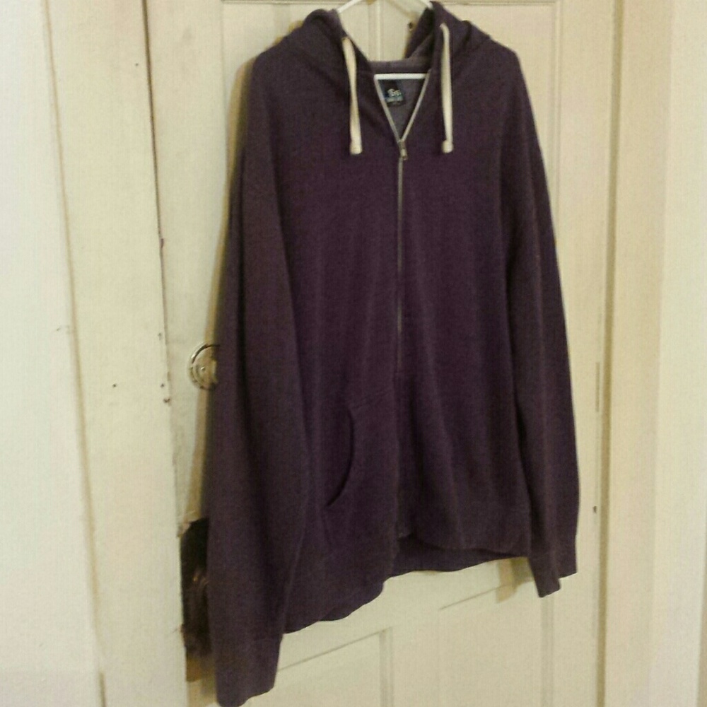 Soft basic hoodie - Picture 2 of 3
