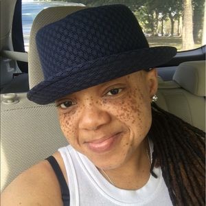 Meet your Posher, Bandele