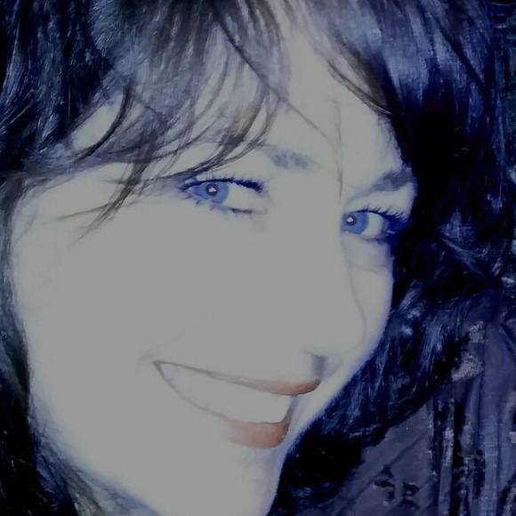 Meet your Posher, Sonya - Picture 1 of 1