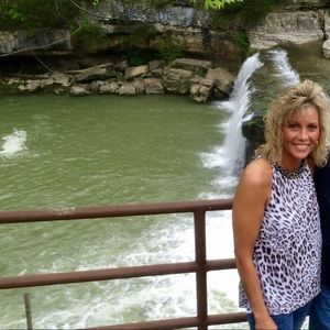 Meet your Posher, Cheri