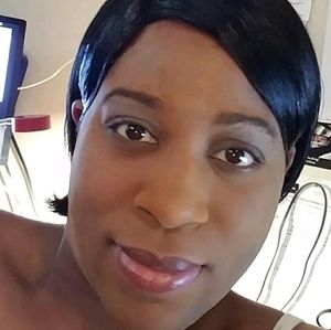 Meet your Posher, Startisha