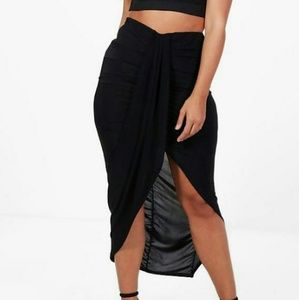 Boohoo Black Skirt