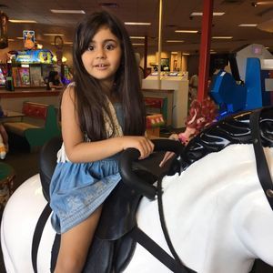 Meet your Posher, Samah