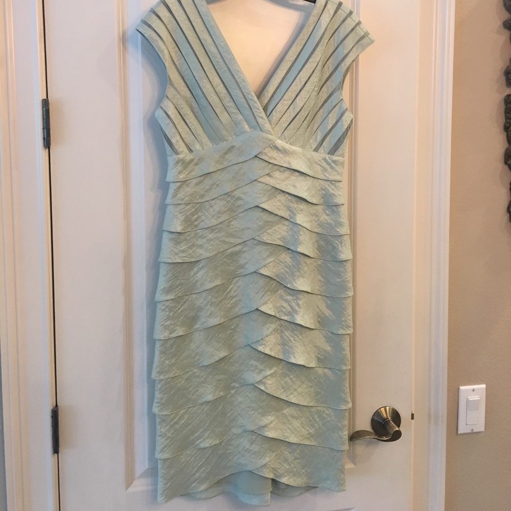 Worn once Adrianna Papell dress size 6