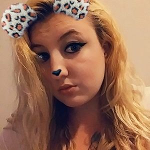 Meet your Posher, Desiree